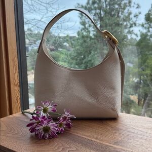 Madewell The Sculptural Buckle Shoulder Bag EUC